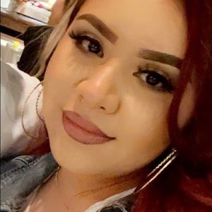 Meet your Posher, Alondra